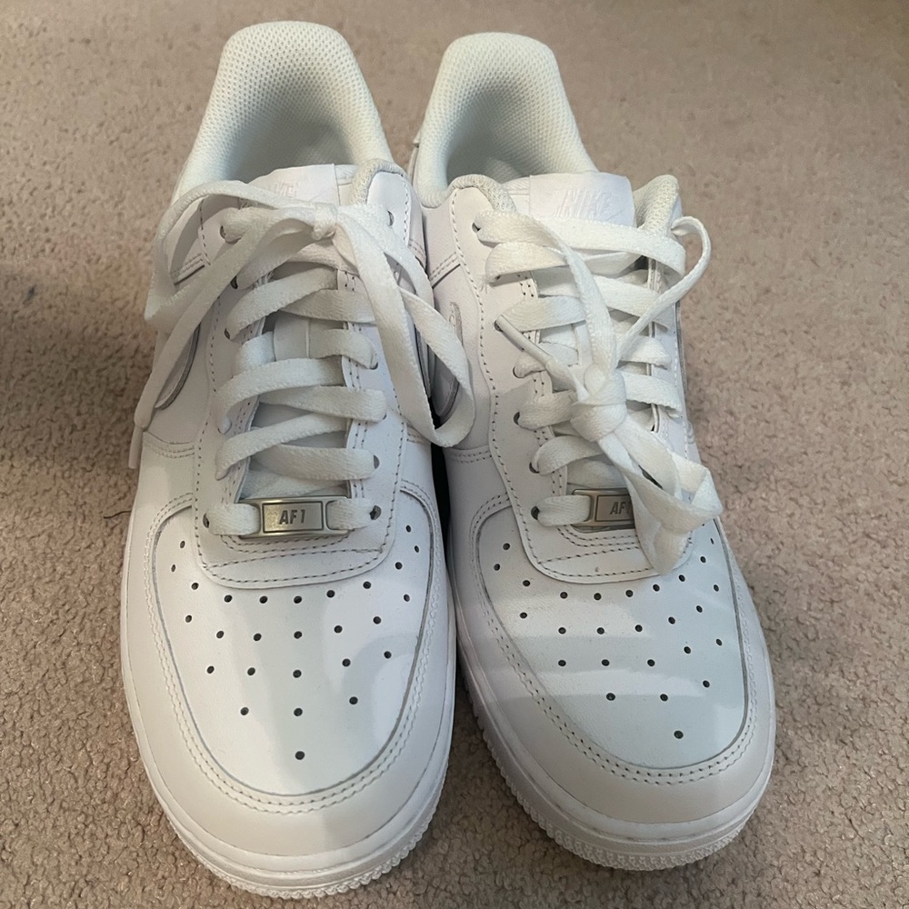 BRAND NEW AIR FORCE 1